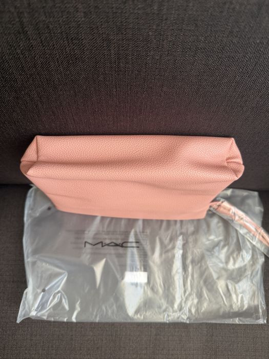 MAC kosmetyczka różowa cometics pouch