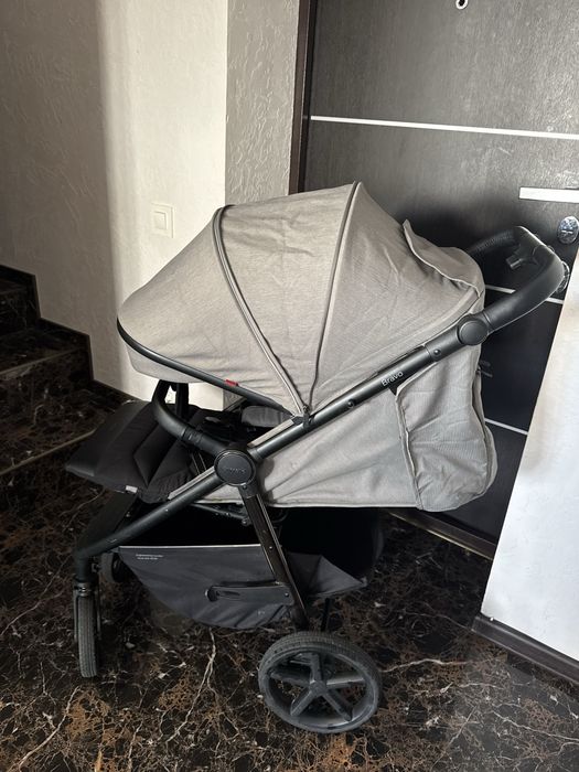 Продам коляску Carrello Bravo plus