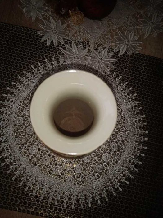 Wazon porcelanowy chiński ręcznie malowany.