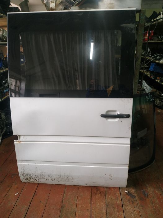 Двері бокові розсувні sprinter спрінтер 901-905