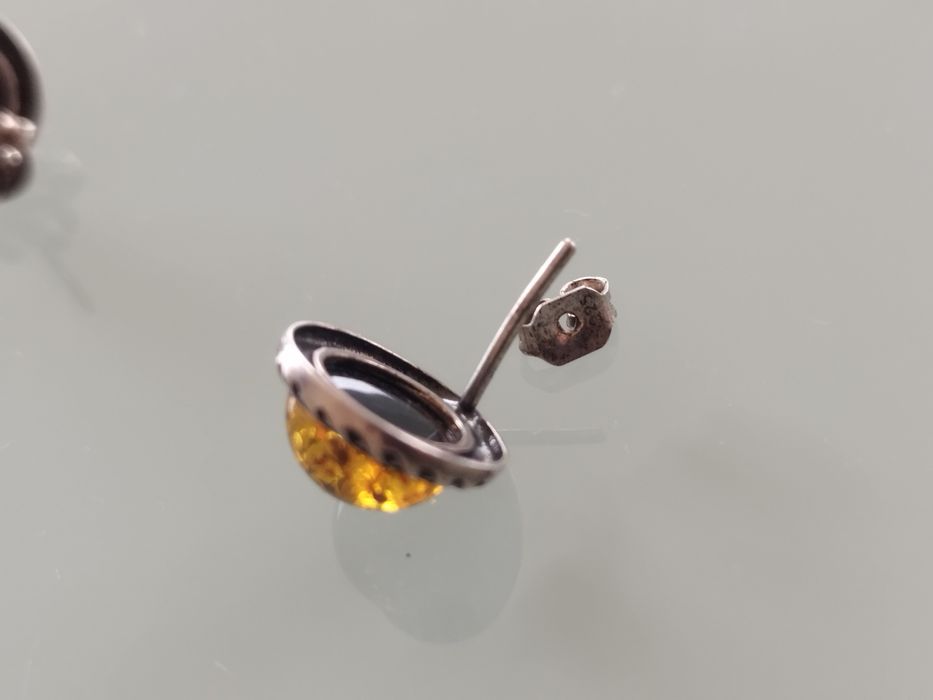 Lindos brincos de prata e âmbar