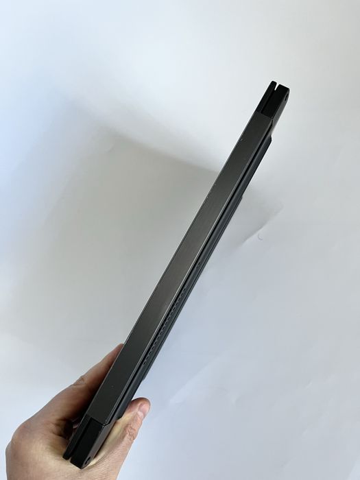 Dell latitude 7390 4g lte i7-8650u 16gb ram 13.3inch Full hd ips