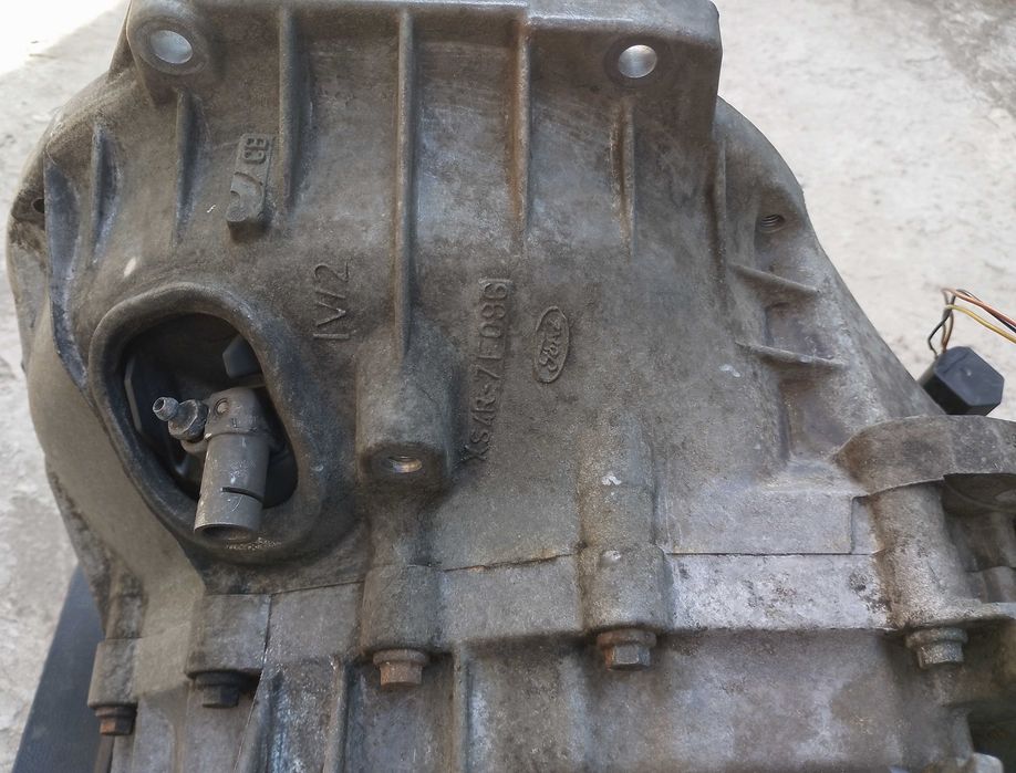 На Ford Focus MK1 Форд Фокус, Transit, Connect КПП 5 мех. 1.8 дизель XS4R-7F096