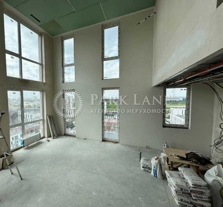 Без% Файна Таун 4к квартира з терасою та частковим ремонтом ТОРГ 192м2