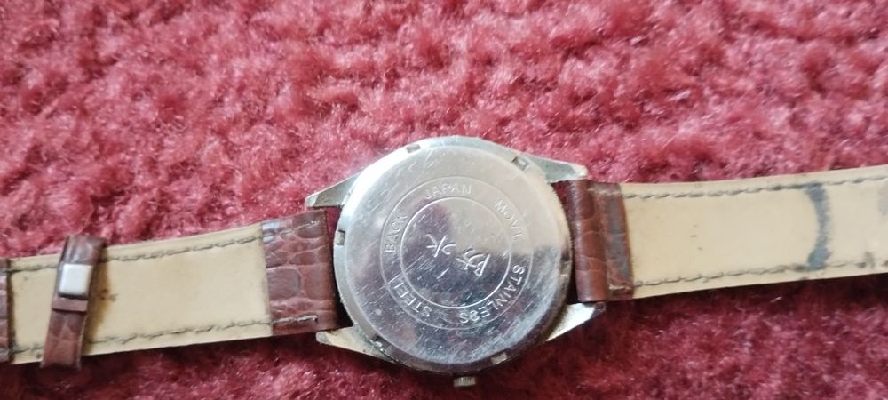 Годинники QUARTZ