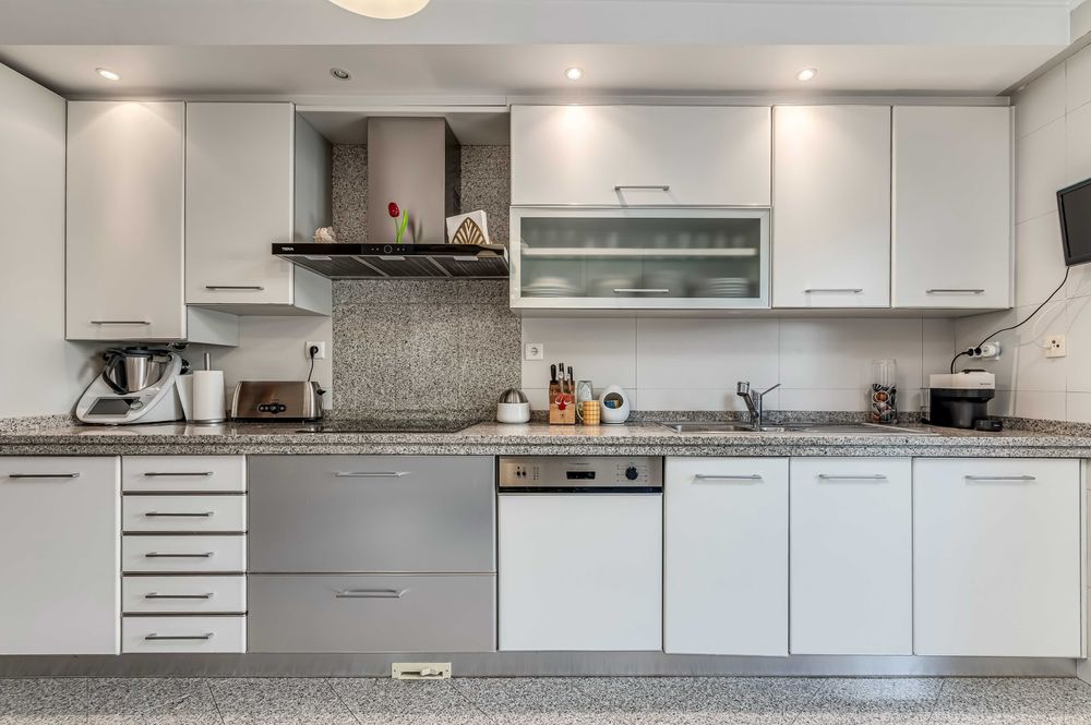 Mobila cozinha completa + Eletrodomésticos