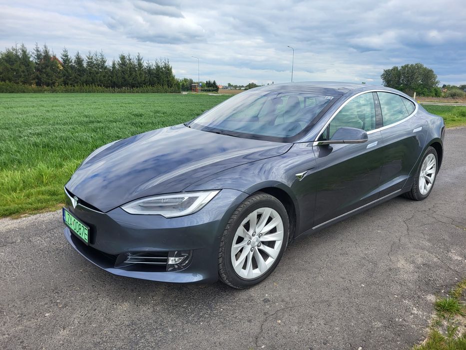 Tesla Model S