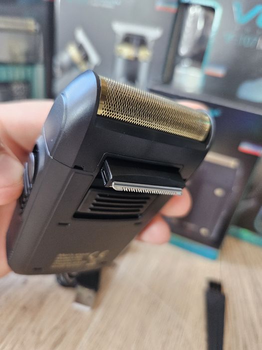 Шейвер бритва для бороды VGR 353 для гоління  бороди  тример дорожний