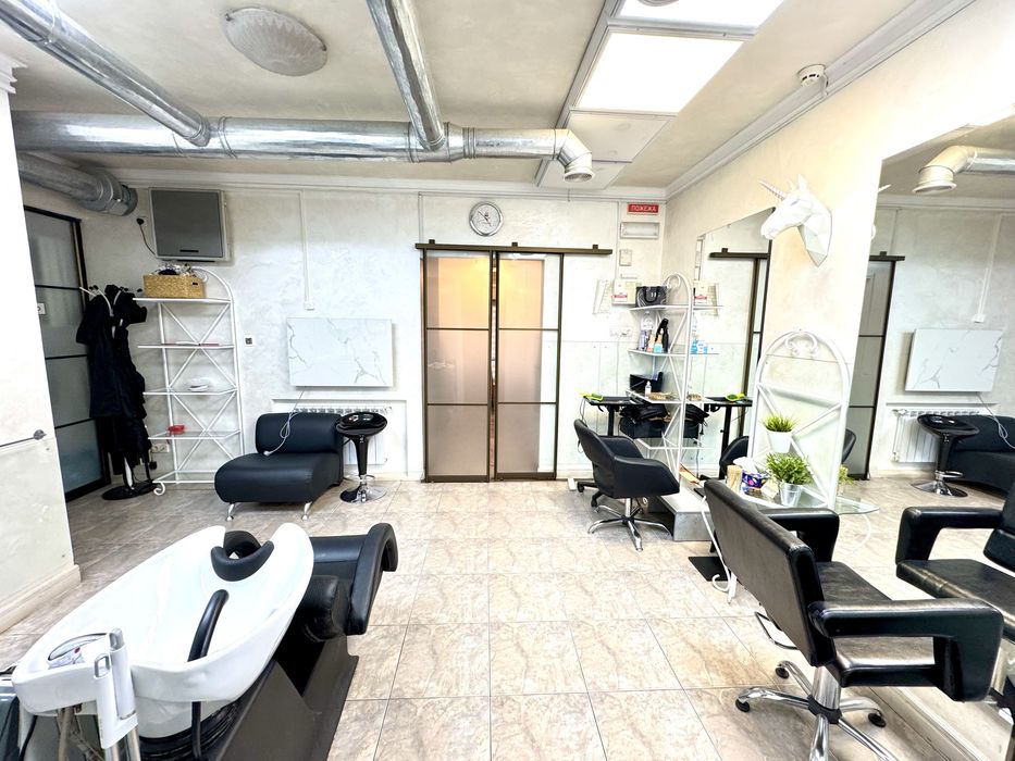 Продам приміщення салон краси, центр міста, 95 квартал, 78 м.кв