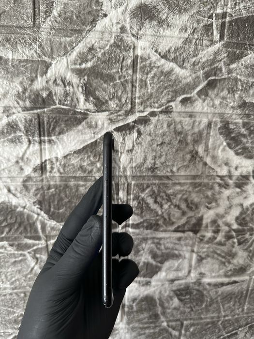 iPhone SE 2020 64GB Black neverlock айфон