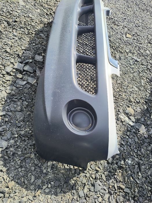 Бампер передній Hyundai H1 2002-2007