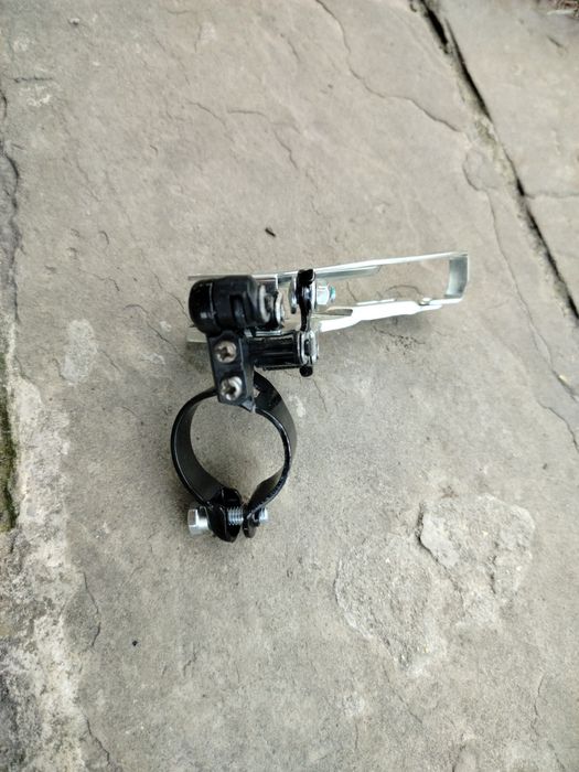 Перемикач передній SHIMANO FD-TY300