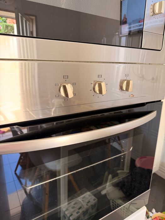 Forno de encastre Teka