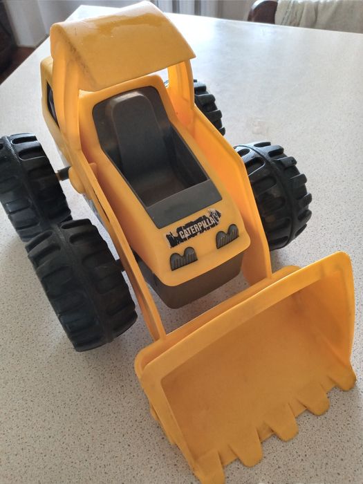 Дитячі іграшкові машинки