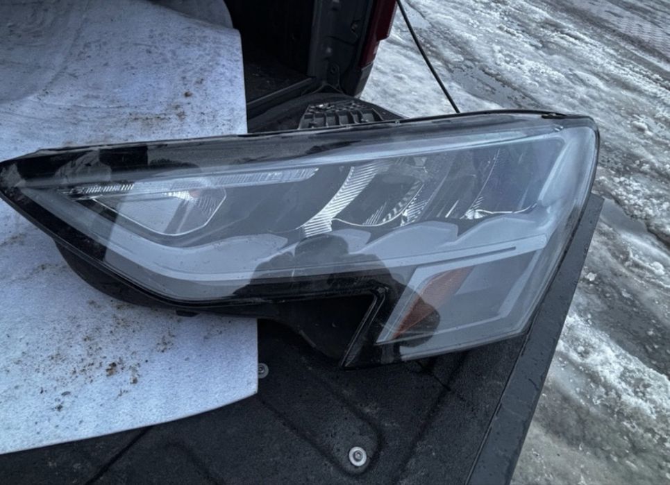 Фара ліва audi a3 usa