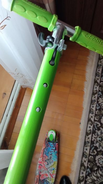 Продам самокат трьох колісний дитячий