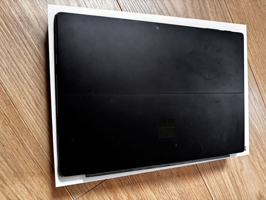 Laptop mictrosoft pro7