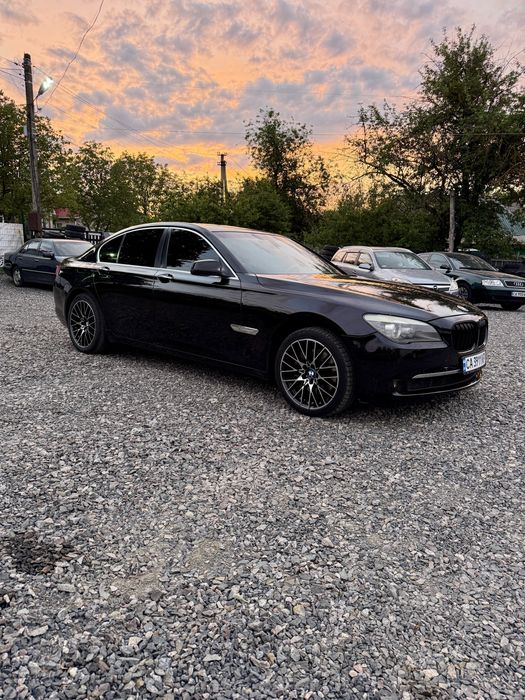 Терміново BMW 7-Series 730 F-02Fl рест в доброму стані