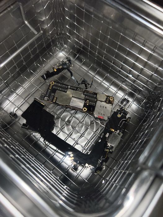 Serwis telefonów Kielce - wymiana wyświetlacza, baterii, głośnika.