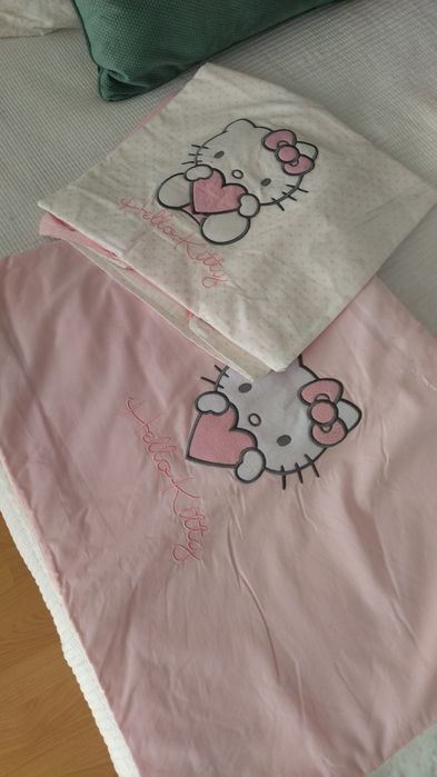 Conjunto Hello Kitty Resguardo Proteção de berço