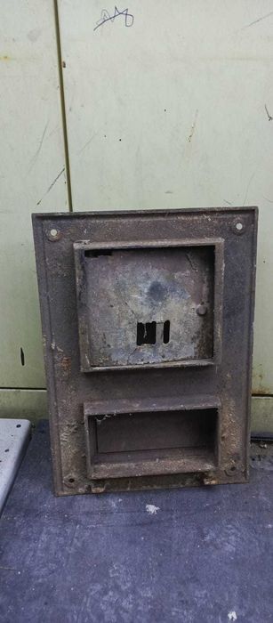 Drzwi żeliwne pieca kaflowego drzwiczki wędzarni kuchni itp.