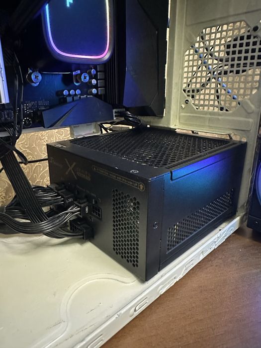 Seasonic X‑Series Fanless 460W — 80 PLUS Gold, бесшумный, оригинал