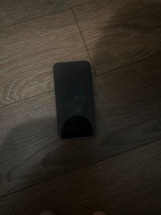 Telefon iPhone 11