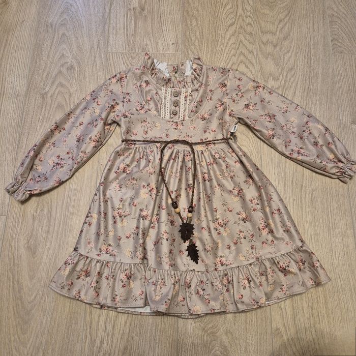 Сукня для дівчинки 110 розмір