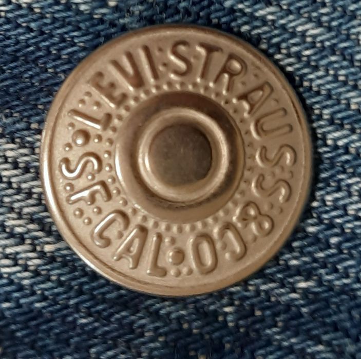 Куртка LEVIS original. Нова.Розм L.