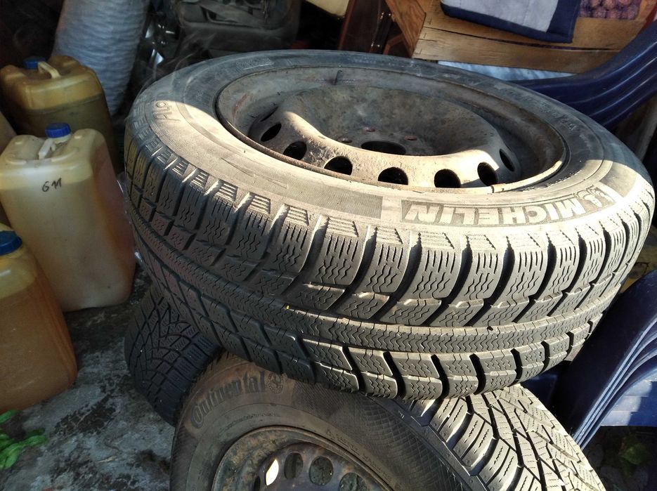 Колеса(дискиR15)+ковпаки  на нові Добло Комбо Фіат 500 від 2010р