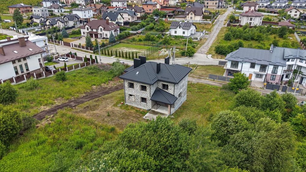 Продаж Будинок в Елітному районі Зубри / 0 - Цикл / Зубра/ 3 хвилини до м. Львів