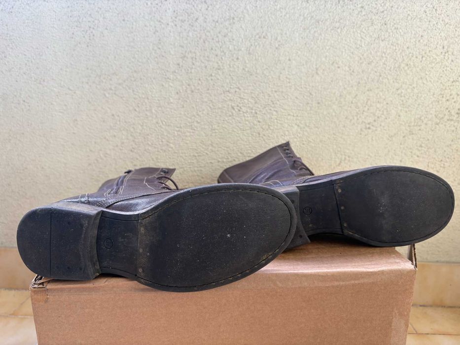 Botas castanhas pele Benetton