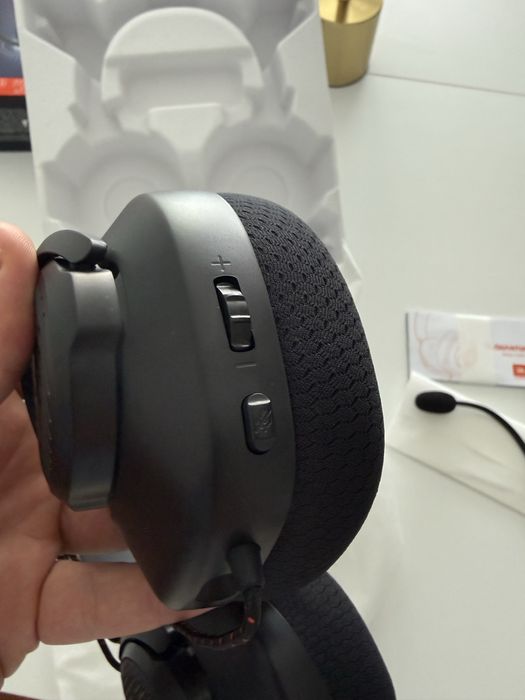 Headphones JBL Quantum como novos
