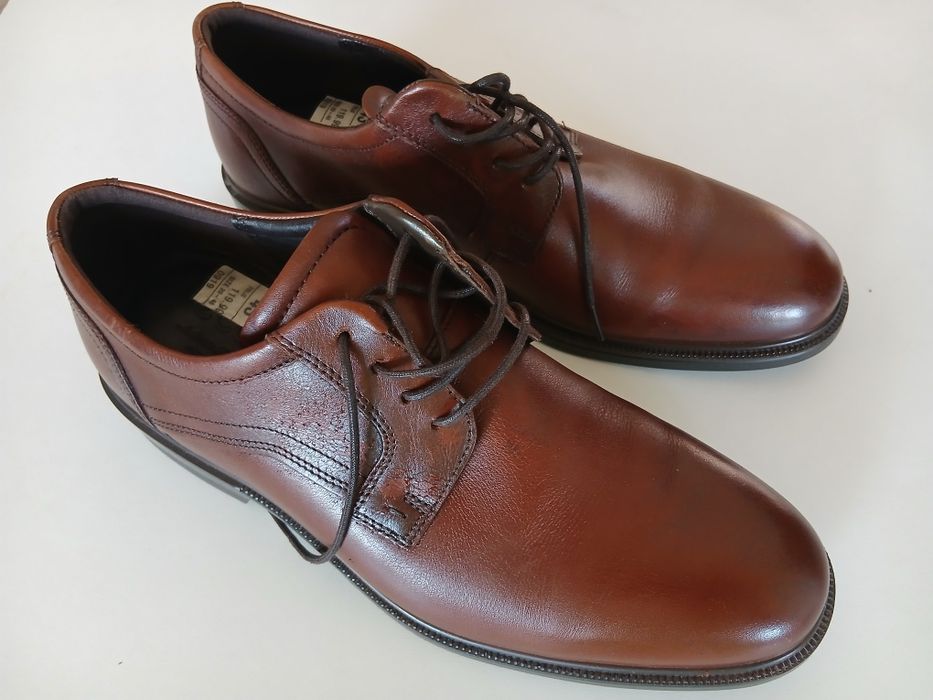 Продам туфли  ЄККО Германия  новые