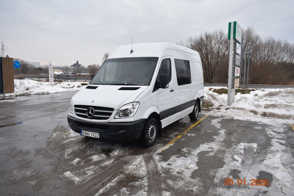 Mercedes-Benz Sprinter  Sprinter 6 osób klima 2.2 cdi om646 zadbany, bez rdzy.