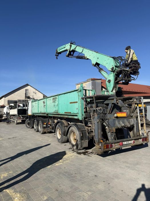 Причіп з маніпулятором