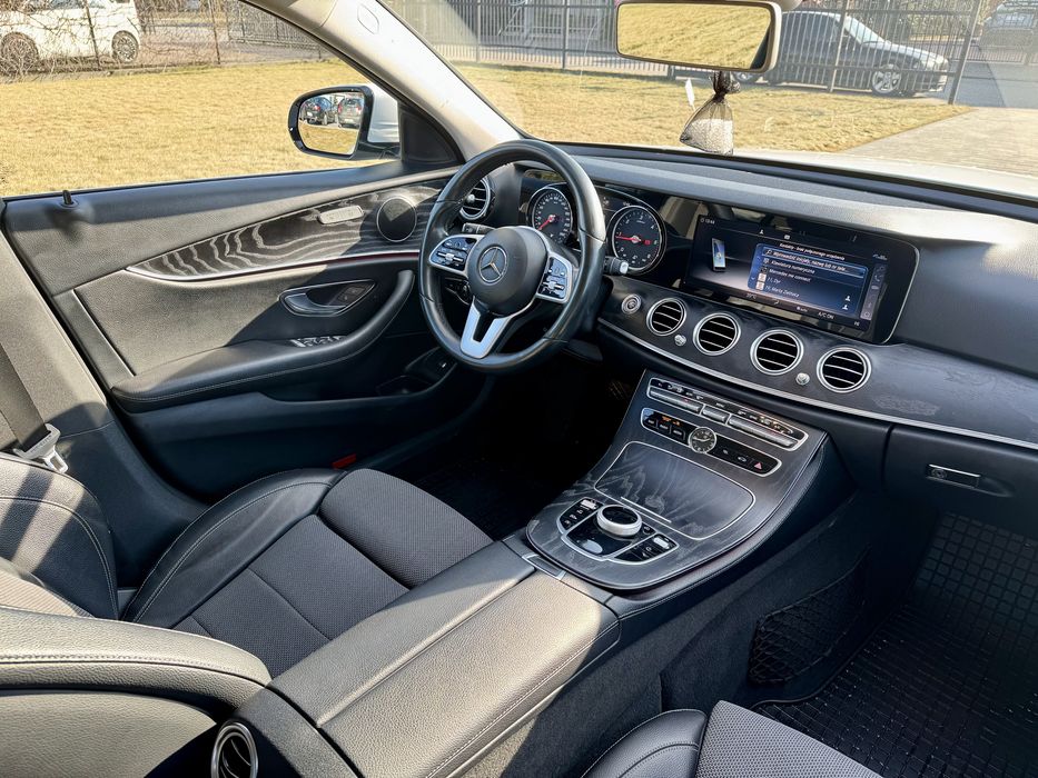 Mercedes-Benz W213 E200D 2018r. AVANTGARDE Przebieg 144 tys.