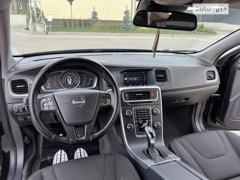Volvo V60  2.0D 5 циліндрів