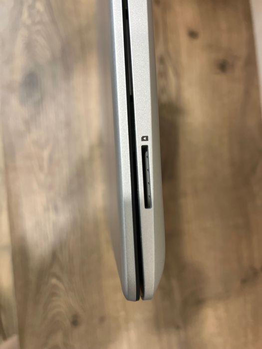 HP Laptop 15-dw005inf