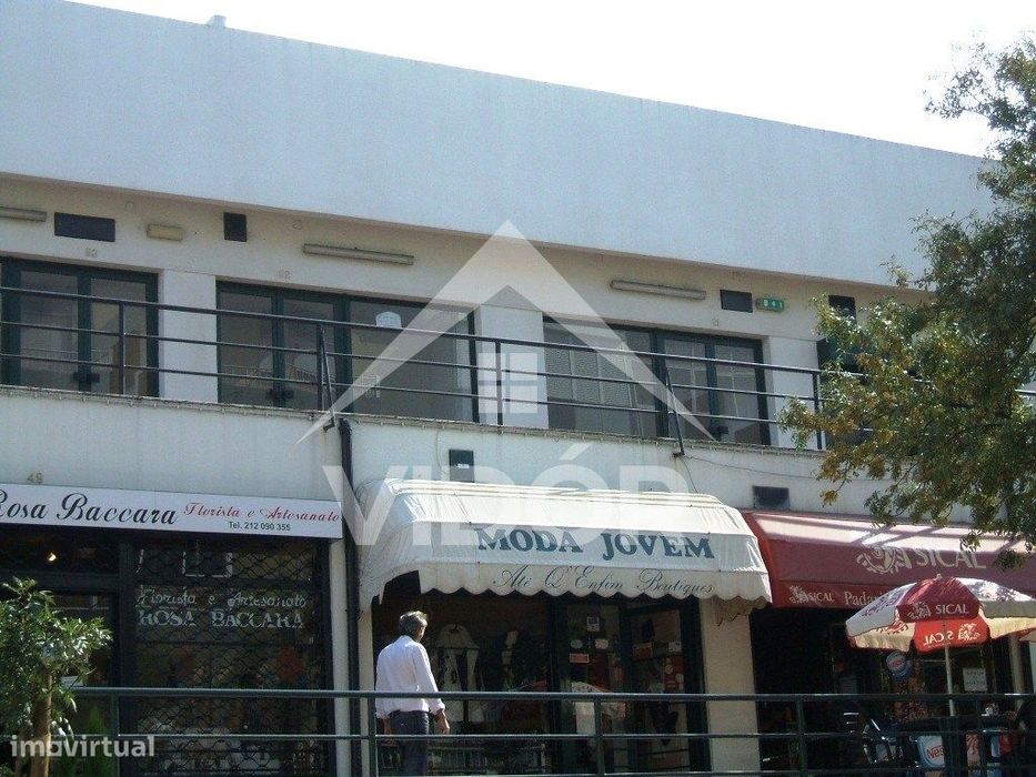 Loja com 25m2 no Mercado Municipal da Baixa da Banheira