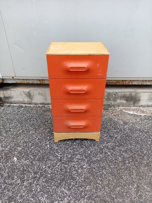 Cómoda e mesa de cabeceira  vintage anos 60