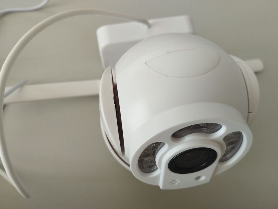 Câmera vigilância WiFi