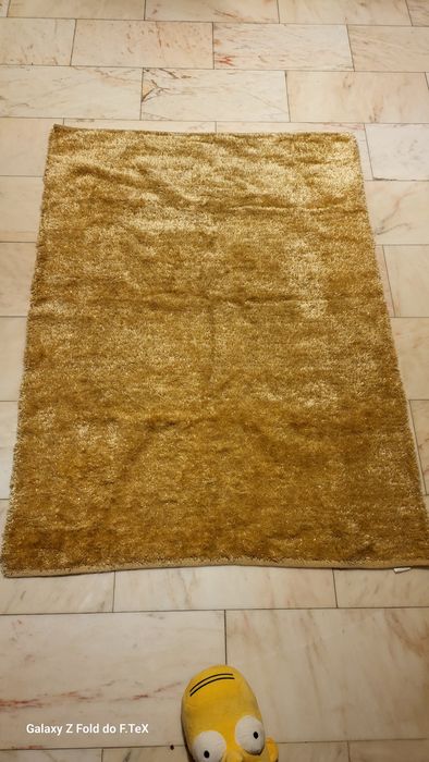 Tapete dourado novo 120x160