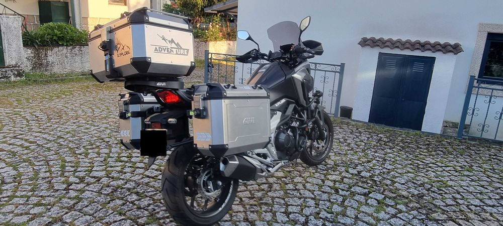 Honda NC750X | 10/2021 | 9.500 km | Extras completos | Estado irrepreensível