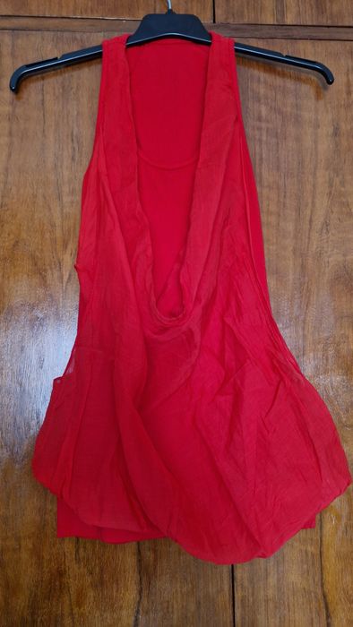 T-shirt vermelha tamanho S