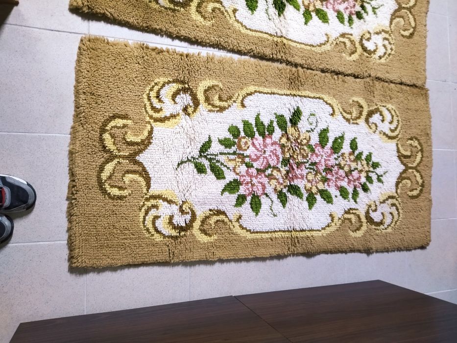 Duo de tapetes florais