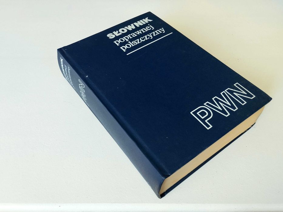 Słownik Poprawnej Polszczyzny PWN red. Doroszewski // 1000 stron