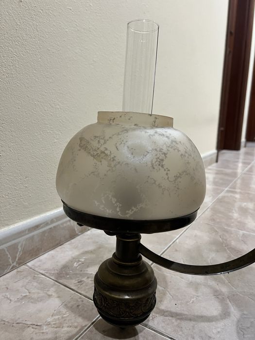 Candeeiro de teto antigo