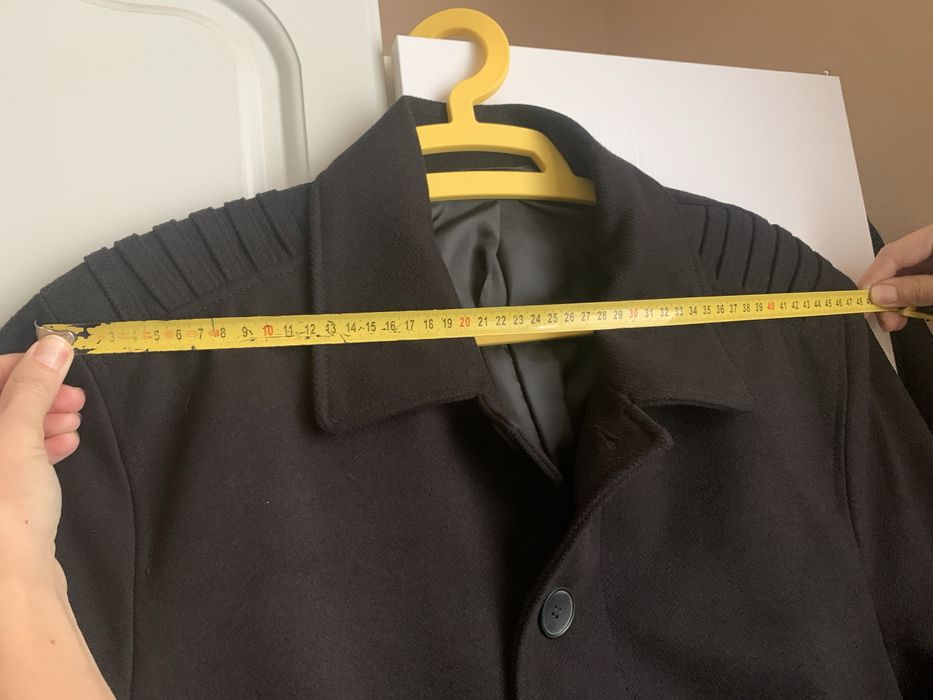 Осіннє чоловіче пальто від VD one розміру XL