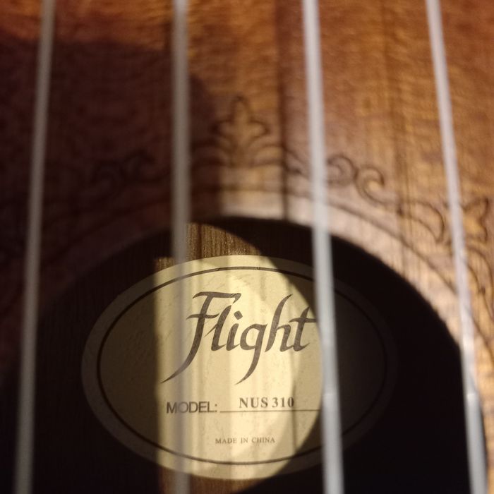 Ukulele sopranowe Flight NUS310 Sapele z pokrowcem (idealne dla począt